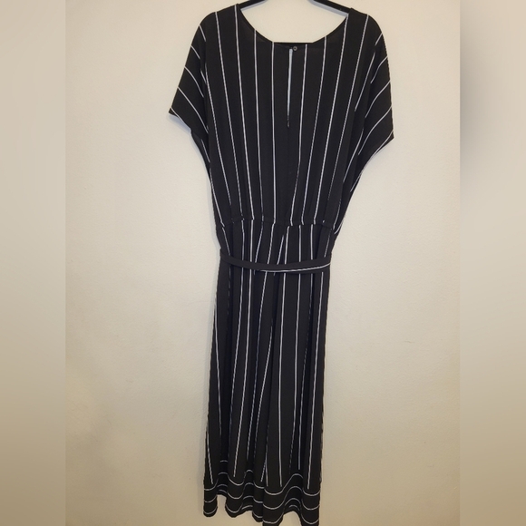 Women’s  Catherine’s Black White Stripe Wide Leg Belted Jumpsuit Size 34W - Picture 8 of 14